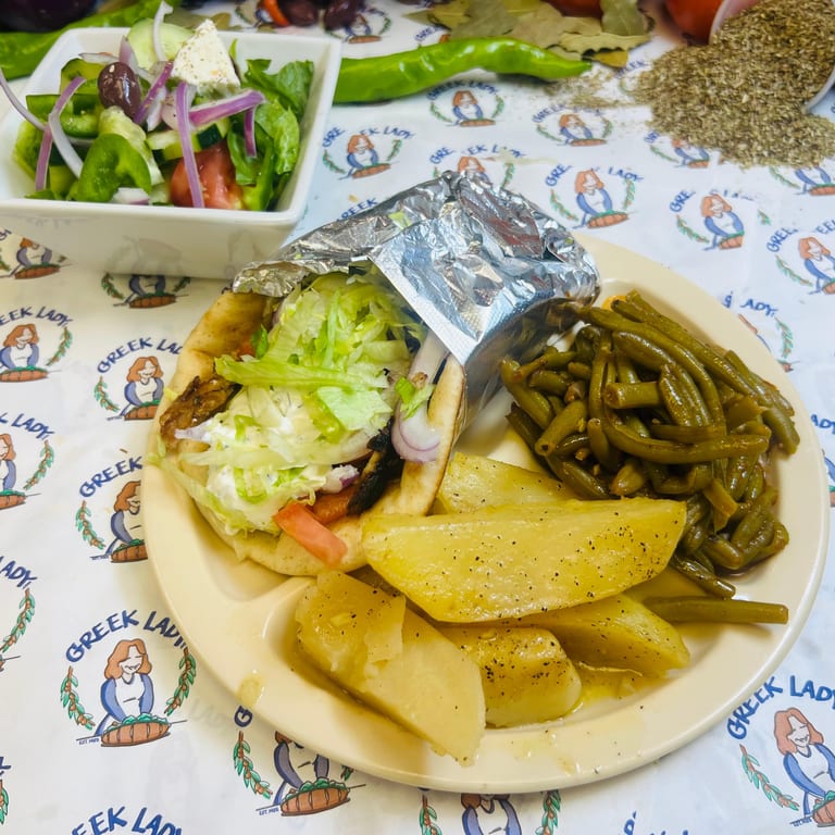 Delicious Gyro Platter Awaits