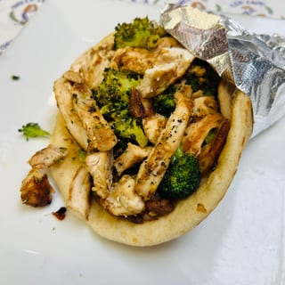Grilled Chicken & Broccoli